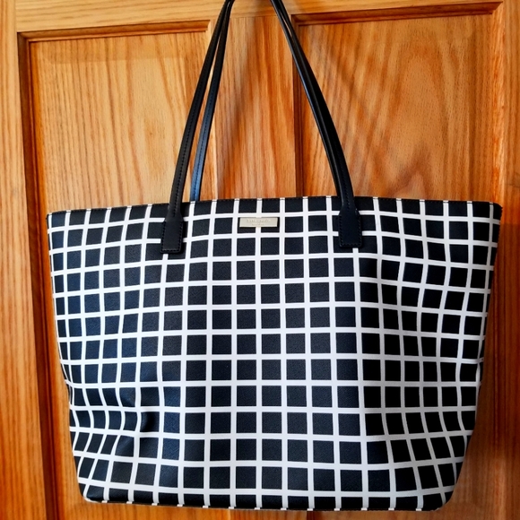 Kate Spade tote - Picture 1 of 5